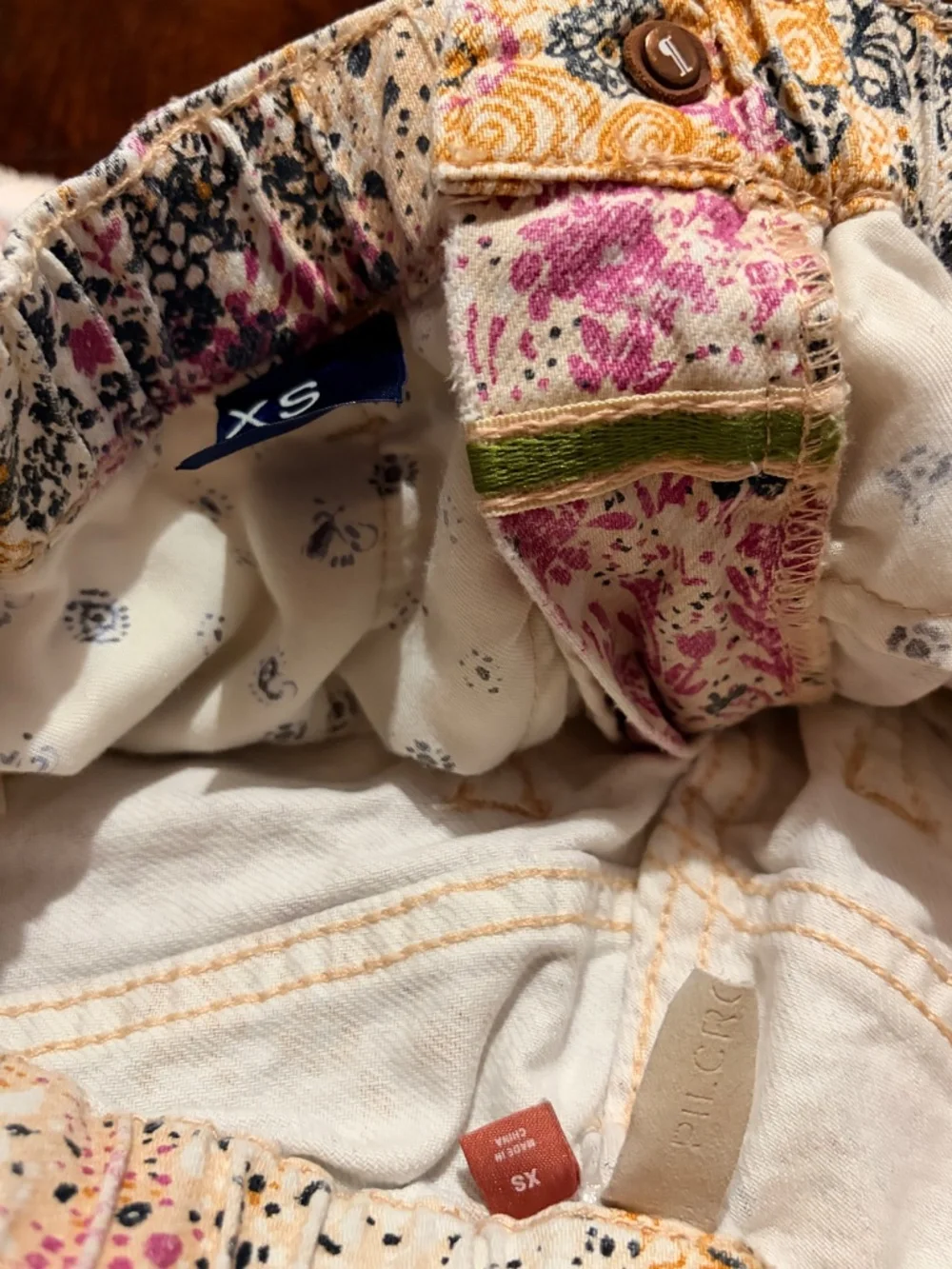 Anthropologie Pilcro XS floral print shorts - Picture 3 of 6